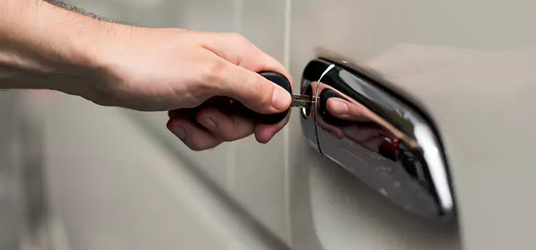 Why Choose Our Auto Locksmith Team in Hoover, AL?